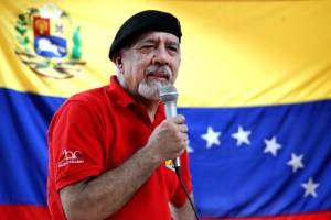 Chavismo detuvo sin explicaciones a esposa, hijas y allegados del desaparecido Carlos Lanz