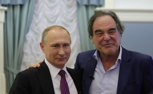 Oliver Stone revela que Vladimir Putin “ha tenido cáncer” y cree que “ya lo superó”