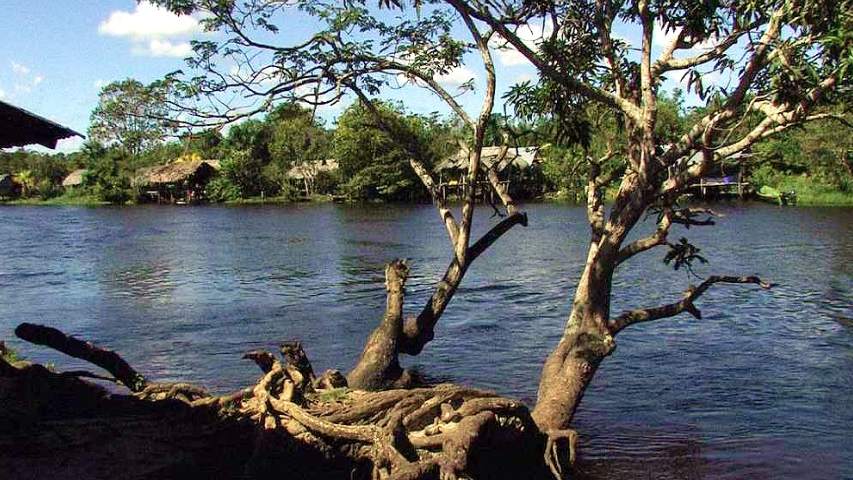 Mantienen búsqueda de tres pescadores desaparecidos en el río Orinoco