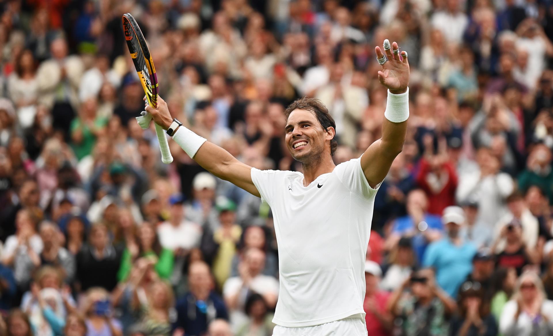 Rafael Nadal pasó con esfuerzo a la tercera ronda de Wimbledon