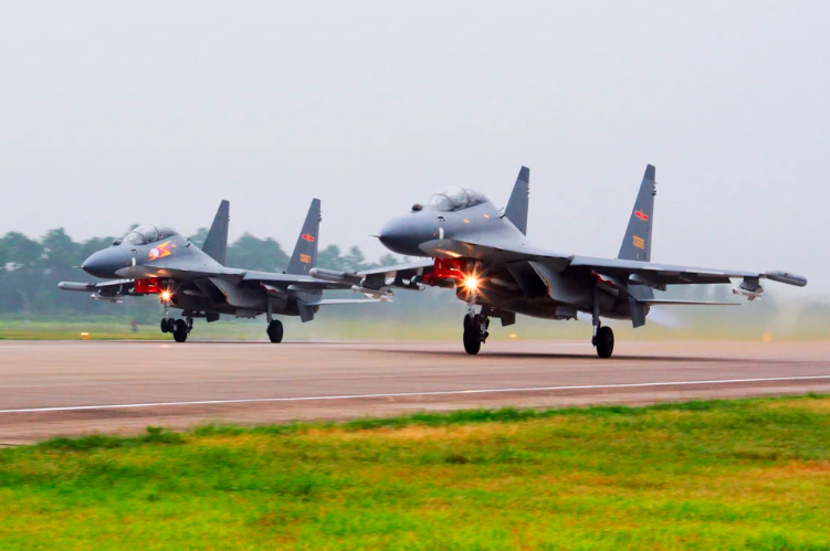 Taiwán denunció una nueva y amenazante incursión de aviones militares chinos