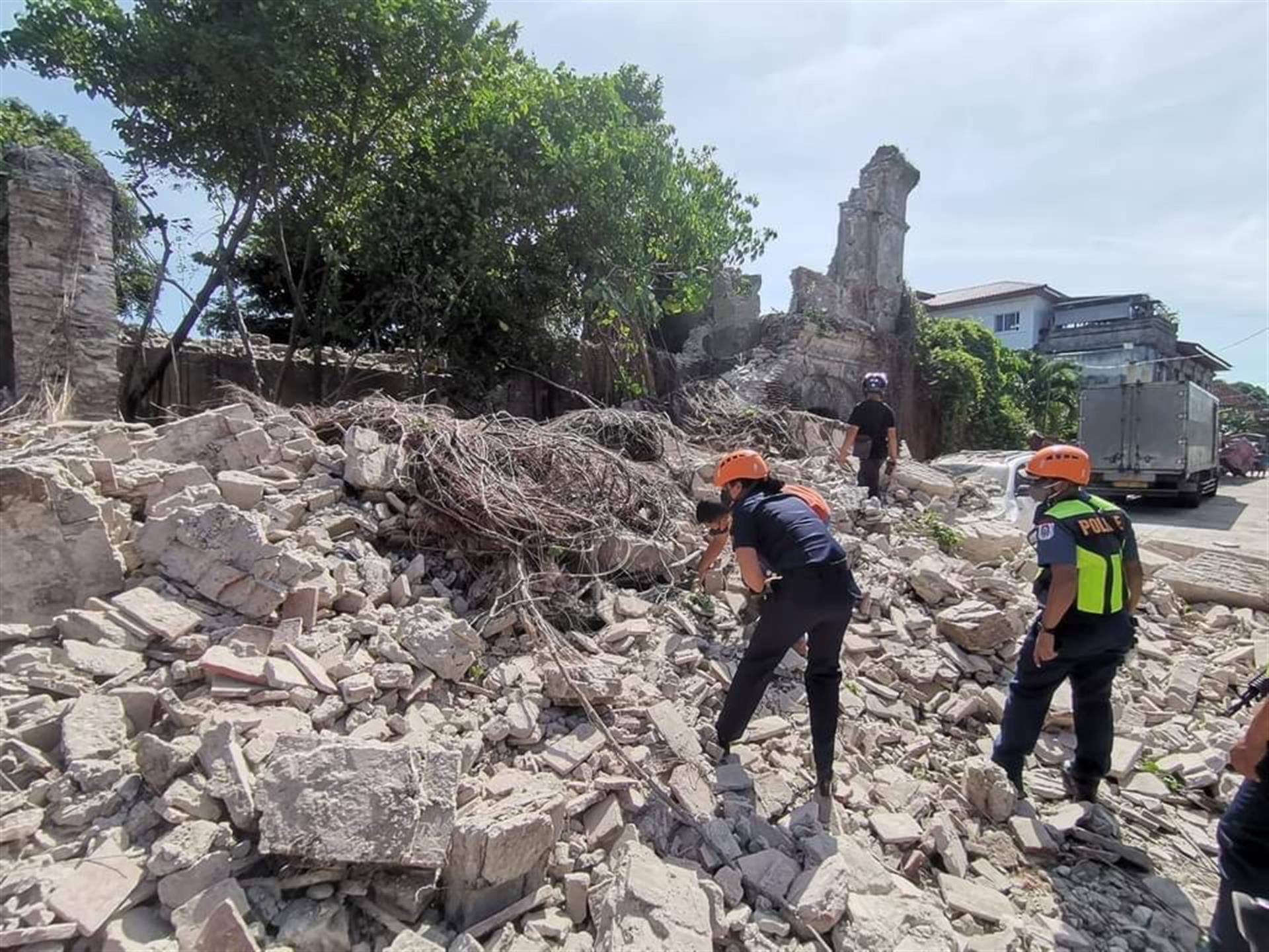 Suben a cuatro los muertos tras un terremoto en el norte de Filipinas