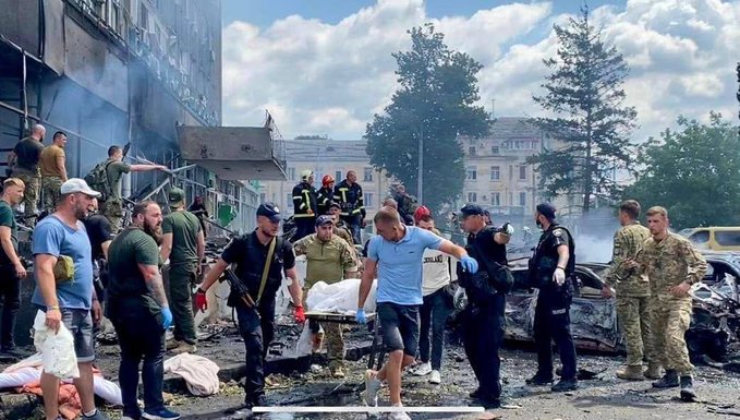 Rusia dice que ataque en centro de Ucrania fue contra “reunión de mando de fuerzas ucranianas”