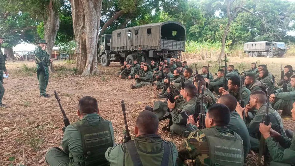 Infobae: Las impactantes revelaciones de dos jefes de las Farc sobre la Fanb y el costo de usar la ruta de la cocaína