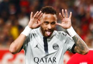Neymar comienza la temporada desatado: líder en goles y asistencias en Francia