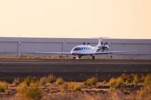El primer avión de pasajeros totalmente eléctrico del mundo despega en EEUU y vuela por ocho minutos