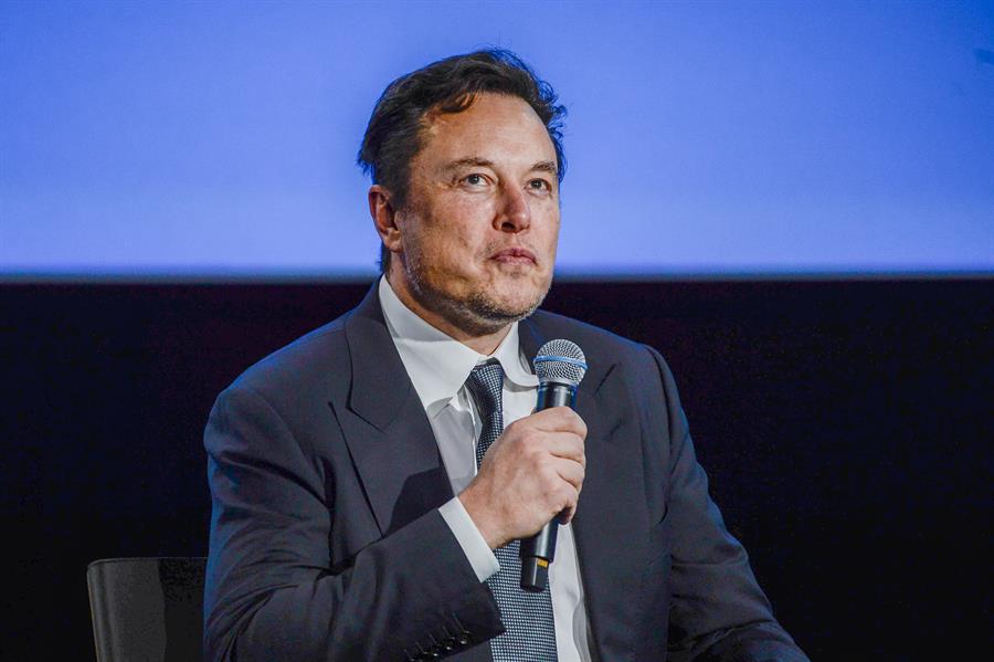 Pentágono confirmó contactos con Elon Musk sobre implementación de Starlink en Ucrania