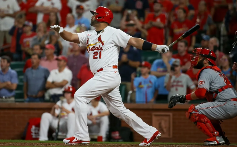 A dos del Club de los 700: Albert Pujols disparó el cuadrangular 698 de su carrera en las Grandes Ligas (VIDEO)