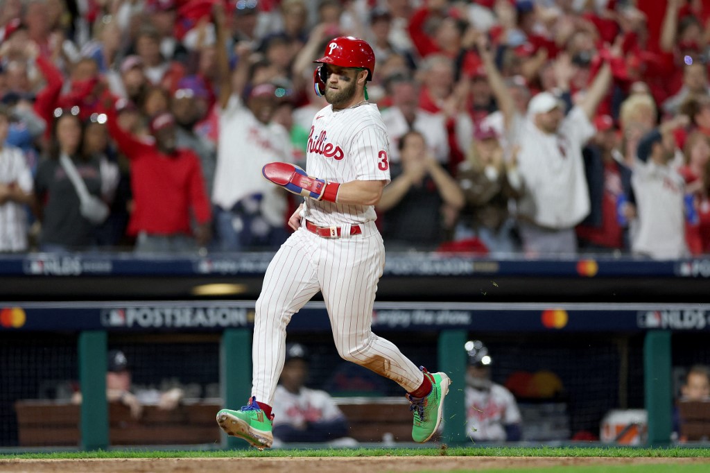 Bryce Harper puso a los Filis en la Serie Mundial