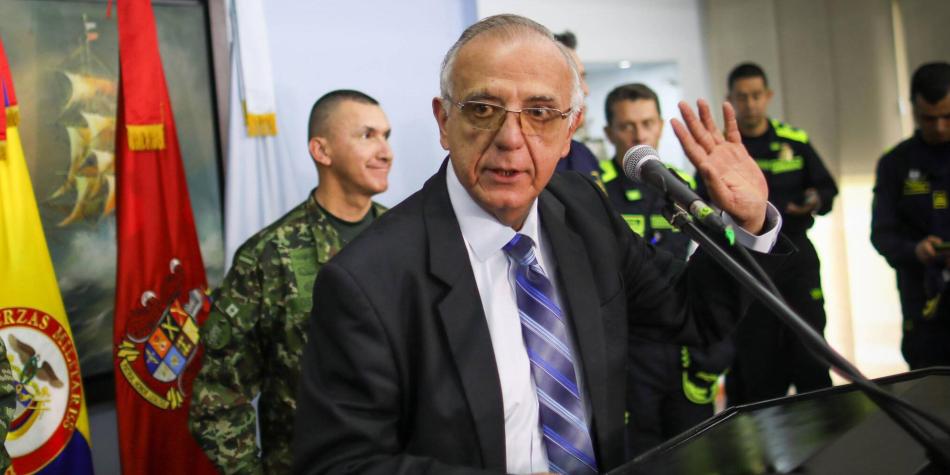Ministro de Defensa de Petro denunció actos de corrupción de uniformados venezolanos en la frontera
