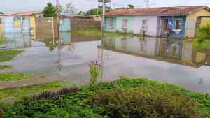 Lluvias causan inundaciones en Maturín y en la vía nacional de Acosta