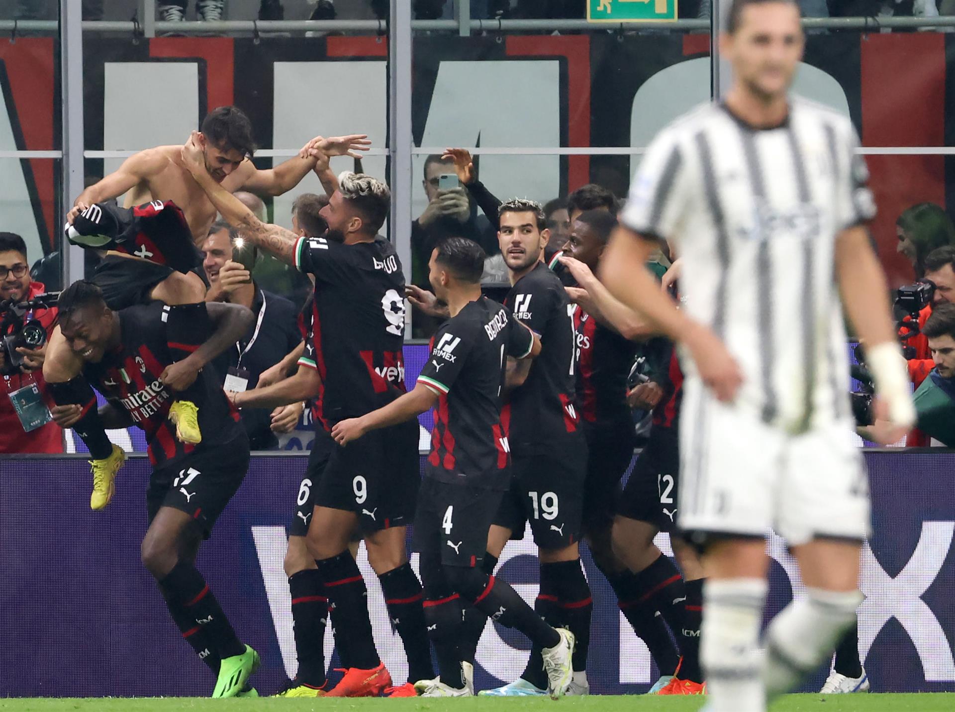 El Milan se resarce a costa de una Juventus que se hunde