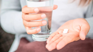 Ibuprofeno contra paracetamol: ¿Cuáles son los beneficios y riesgos de los analgésicos más consumidos?