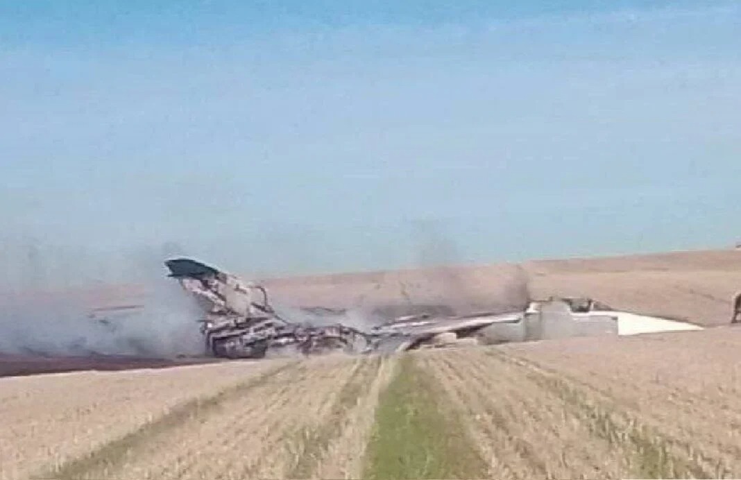 Desastre en las alturas: Avión de ataque ruso se estrelló cerca de la frontera con Ucrania