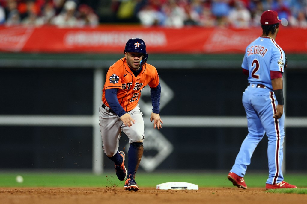 Astros ganaron el pulso de un quinto juego parejo en la Serie Mundial