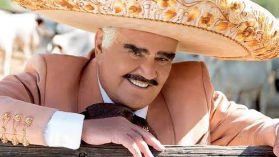 Vicente Fernández y Selena, entre los 200 mejores cantantes de la historia