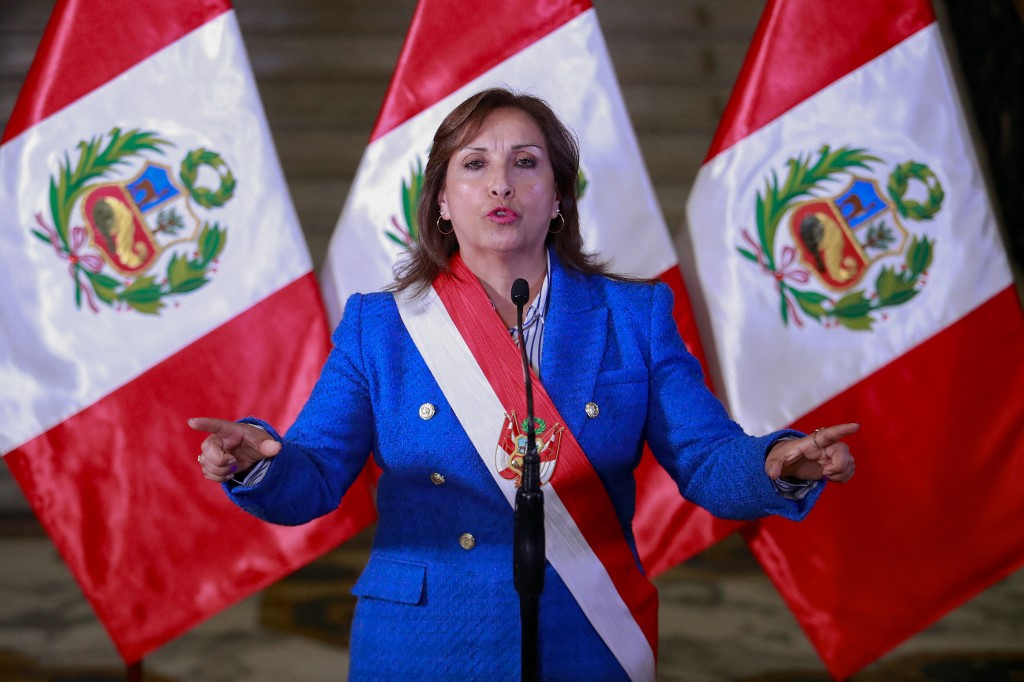 Perú pidió a la comunidad internacional respeto a sus decisiones internas