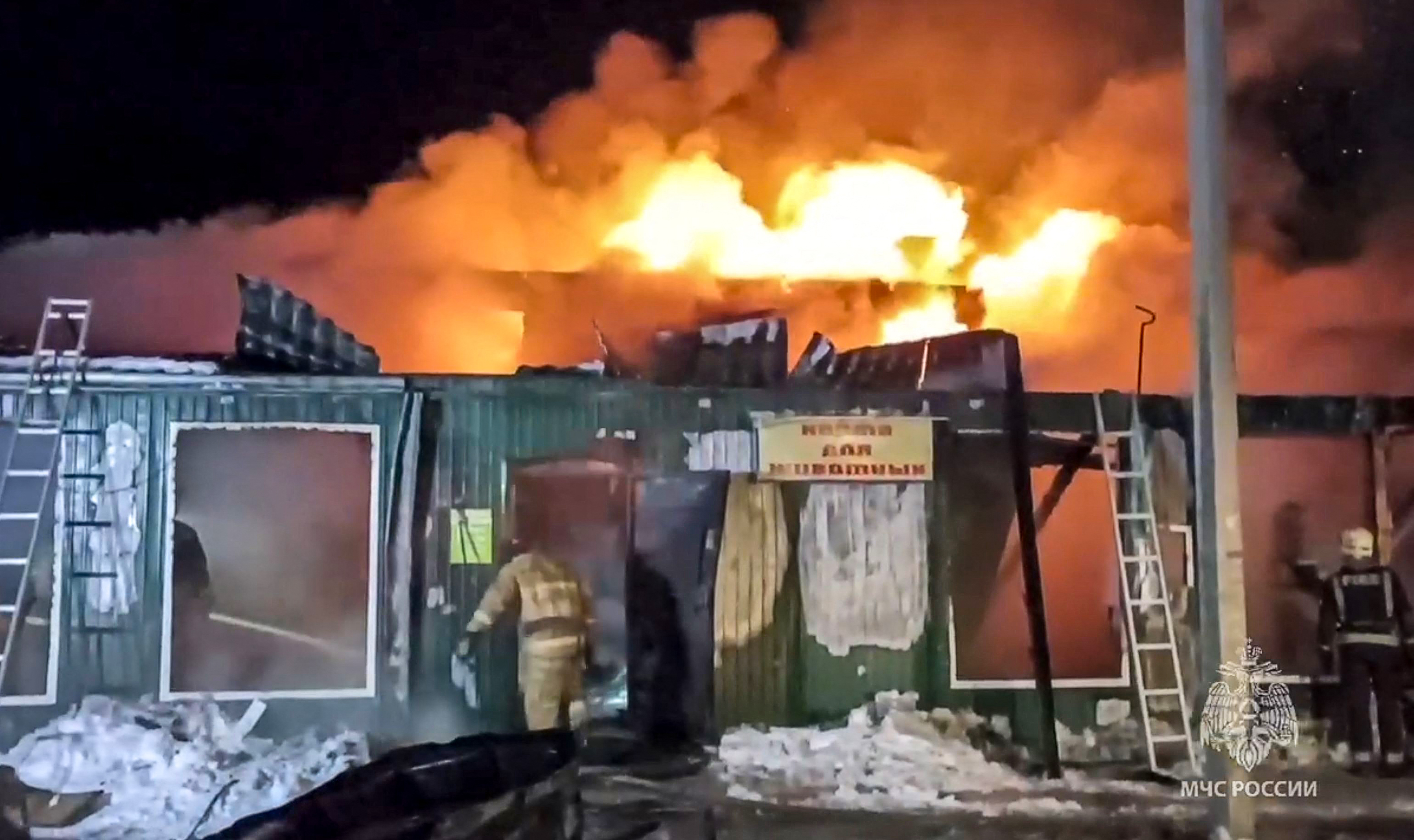 Al menos 22 muertos tras incendio en una residencia “ilegal” de ancianos en Rusia