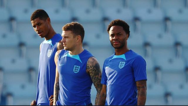 El robo que sufrió la familia de Sterling llenó de miedo a los jugadores de Inglaterra