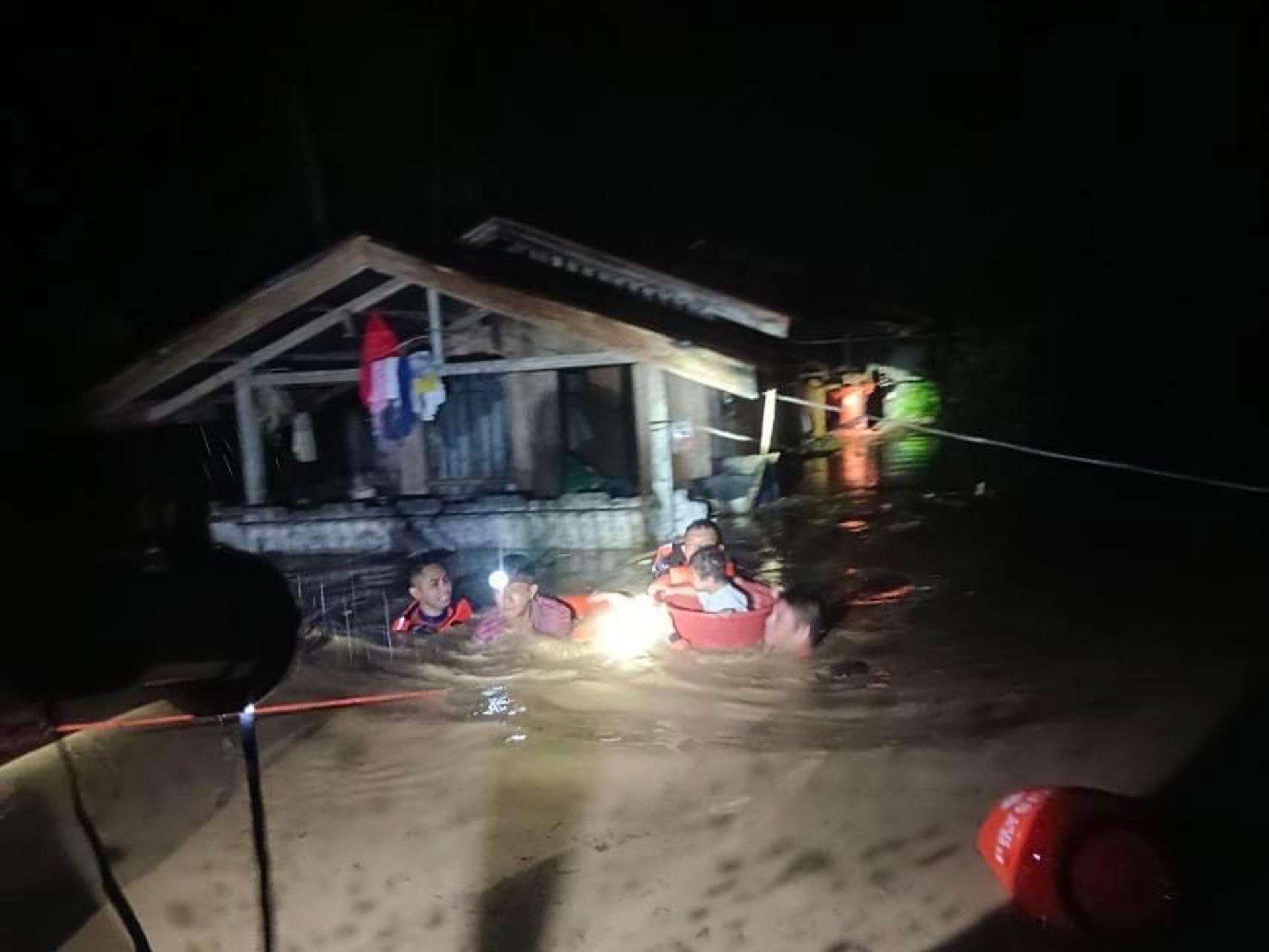 Inundaciones hacen estragos en Filipinas: Al menos seis muertos y 19 desaparecidos