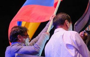 Políticos colombianos reaccionaron ante escándalo de injerencia rusa a favor de la campaña presidencial de Petro