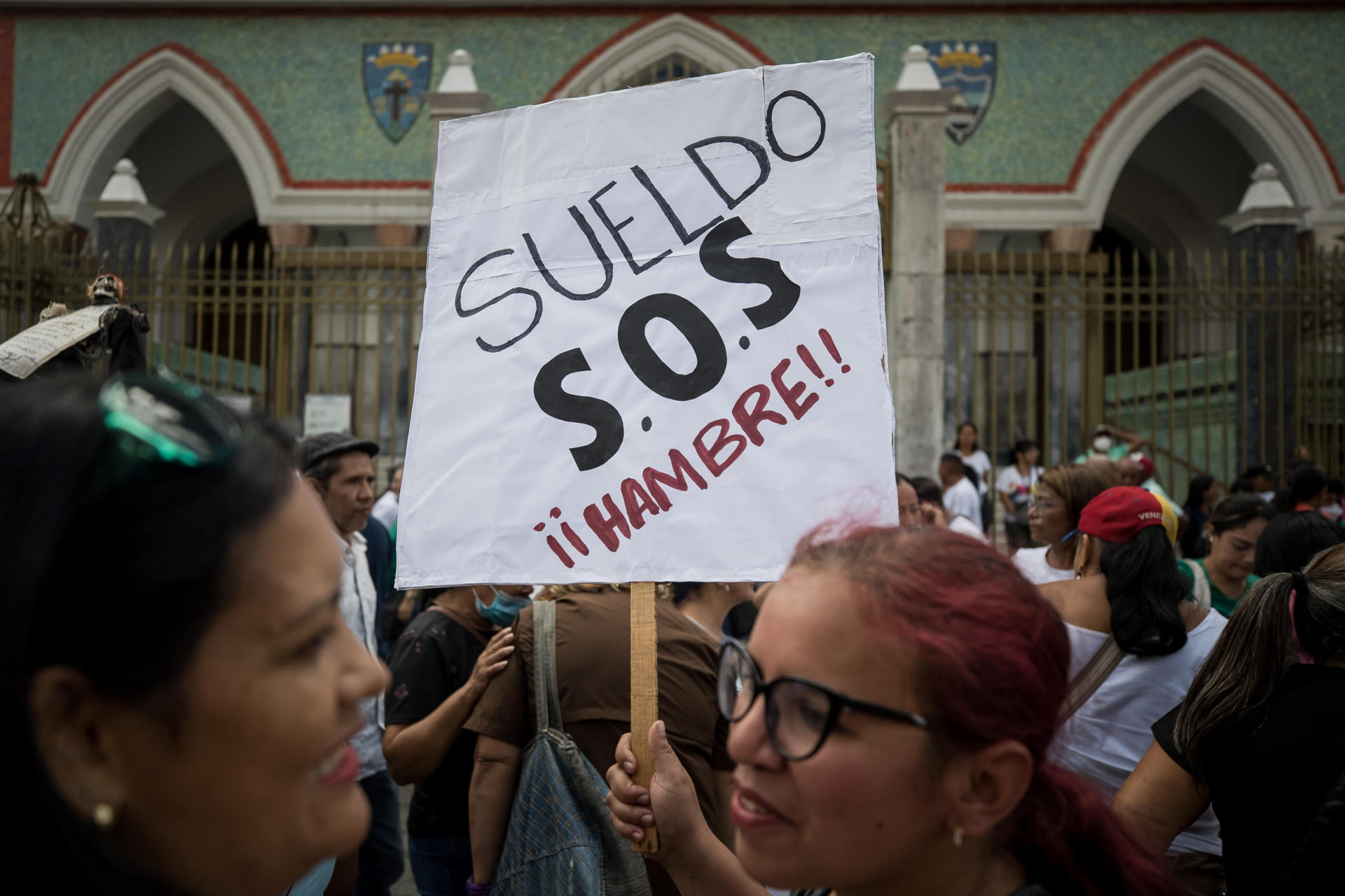 Docentes venezolanos piden a otros gremios que se unan a la lucha por un salario digno