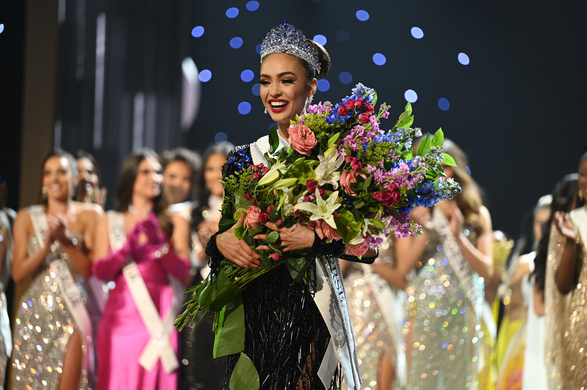 Quién es R’Bonney Gabriel, la nueva Miss Universo