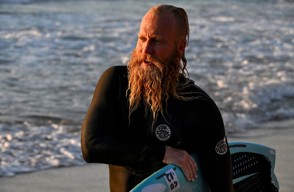 Australiano batió récord del mundo de horas seguidas surfeando