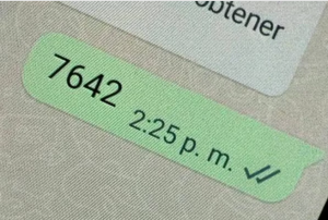 WhatsApp: por qué los jóvenes se mandan “7642” como mensaje y qué significa