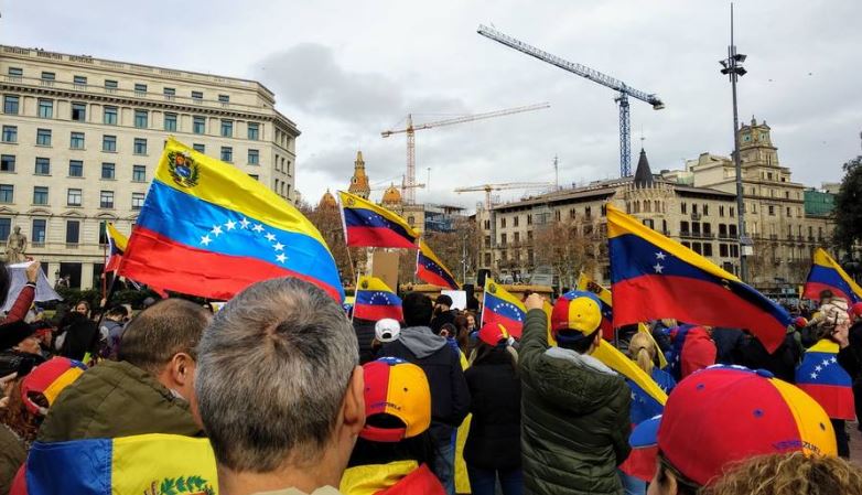 Venezolanos, quienes más se inscriben en el examen para la nacionalidad española