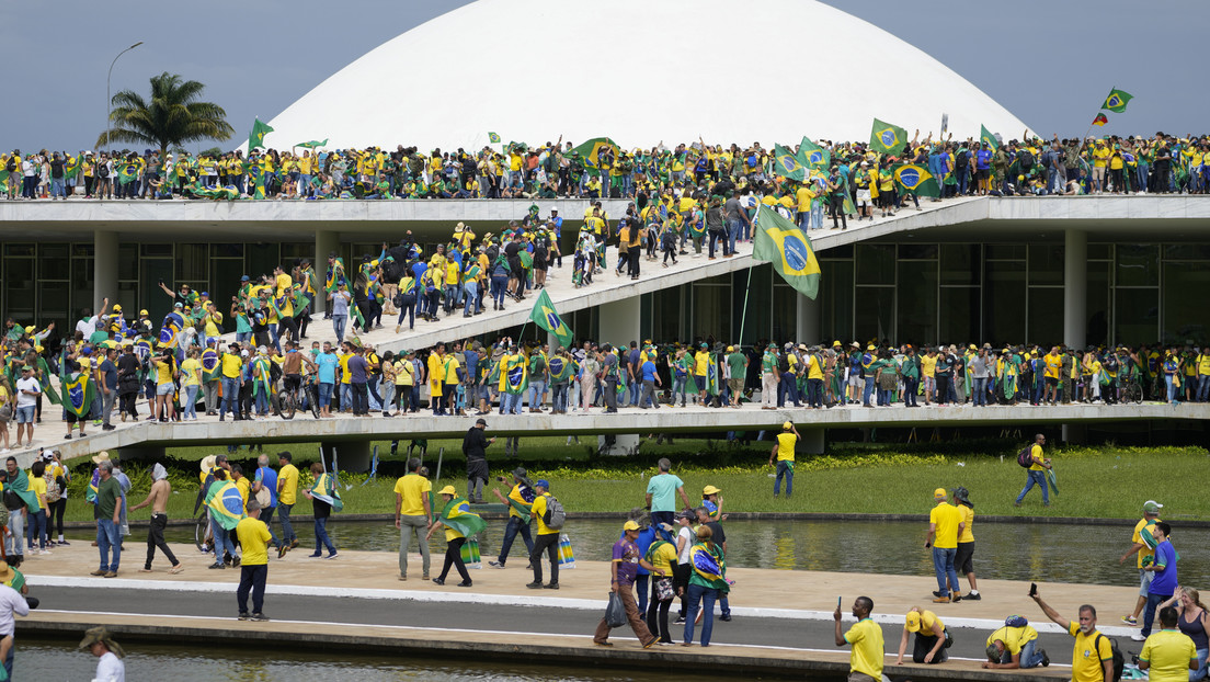 Tribunal Supremo de Brasil imputa a los primeros 100 radicales bolsonaristas por ataques en Brasilia
