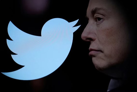 Quiénes son los famosos a los que Elon Musk les paga la marca de verificación azul de Twitter