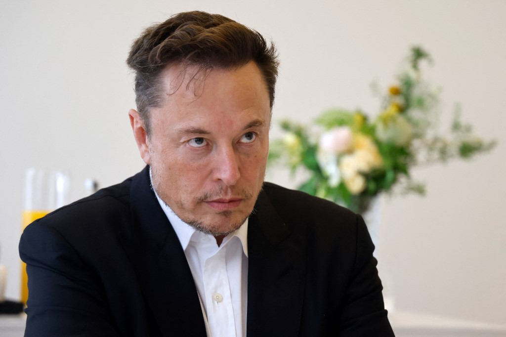 Elon Musk admitió que Twitter perdió la mitad de sus ingresos publicitarios