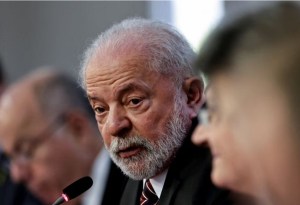 South American presidents led by Lula seek new shared agenda