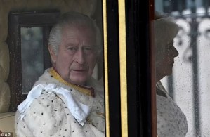 Rey Carlos III recordó con gran cariño a su madre, Isabel II, un año después de su muerte