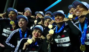 Nadadoras mexicanas desatan controversia tras histórica participación en la Copa del Mundo