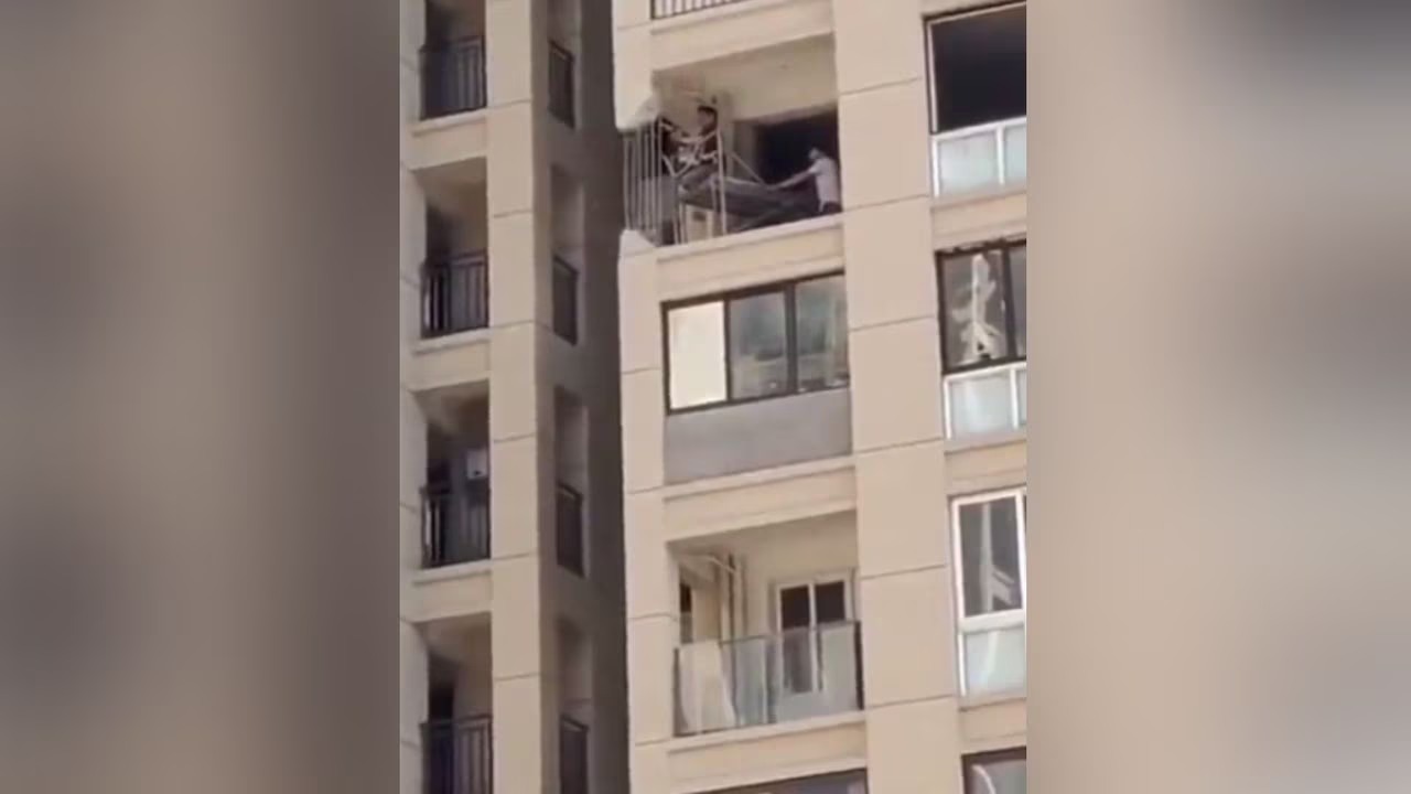 VIDEO: Quisieron “mejorar” la vista desde un apartamento e intentaron quitar columna de soporte de todo el edificio