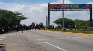Por segundo día consecutivo, yukpas restringen el paso vehicular por el Puente del Lago de Maracaibo