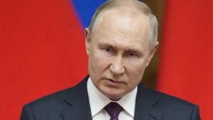 “Estamos presenciando el fin de Putin”: la fuerte revelación del exembajador de EEUU en Rusia