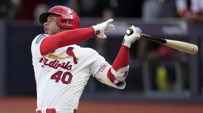 Venezolano Willson Contreras logró su primer juego perfecto de la temporada en la London Series (VIDEOS)