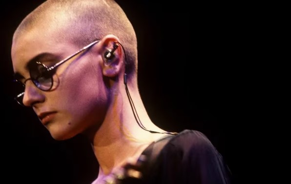 Sinead O’Connor, el final de una vida marcada por el dolor: los abusos de su madre, la presión de la fama y el suicidio de su hijo