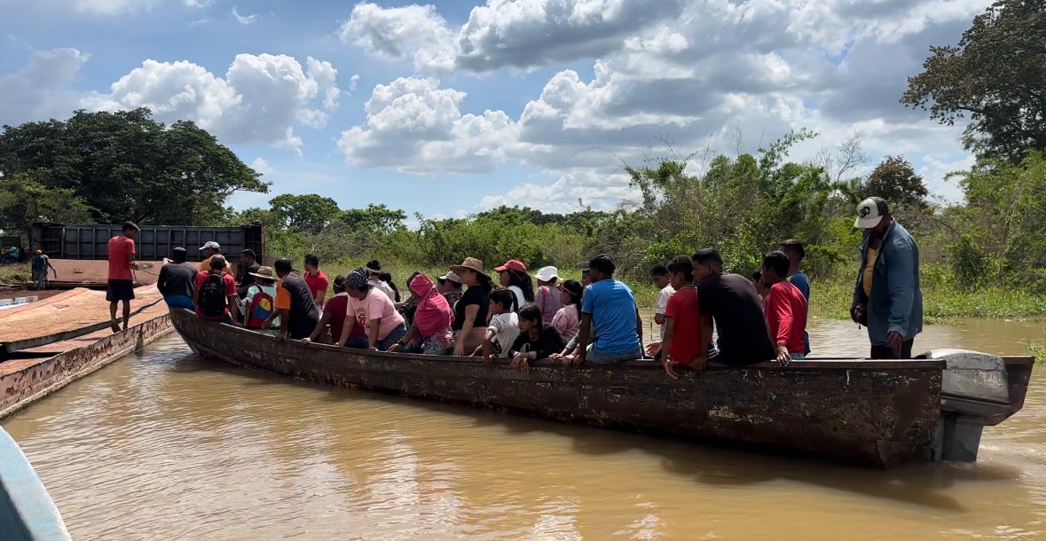 El drama de los indígenas kariñas: una batalla de dos décadas a orillas del río Orinoco