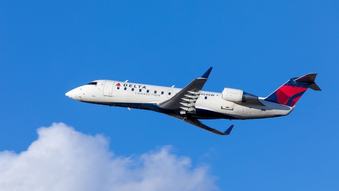 Pánico en las alturas: Vuelo hacia Georgia aterrizó con 11 personas heridas tras fuertes turbulencias