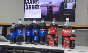 Contrabando de refrescos desde Colombia amenaza a la industria en Venezuela, según fabricantes