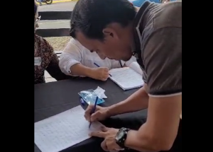 Trasladan boletas a otros centros de votación en Táchira para electores en fila (VIDEO)
