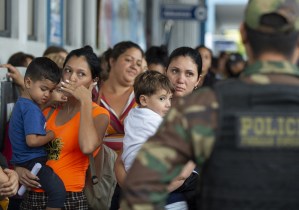 Cerca de 400 mil venezolanos en Perú no regularizaron su estatus migratorio