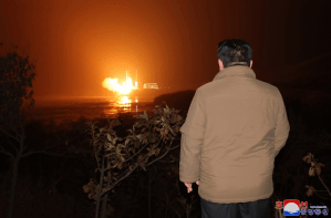 Kim Jong-un supervisó un simulacro de “contraataque nuclear” con “gran precisión”