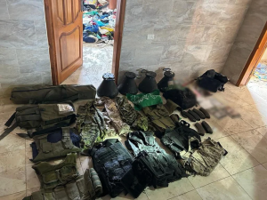Israel encontró armamento y material explosivo en casas, mezquitas y escuelas en la Franja de Gaza