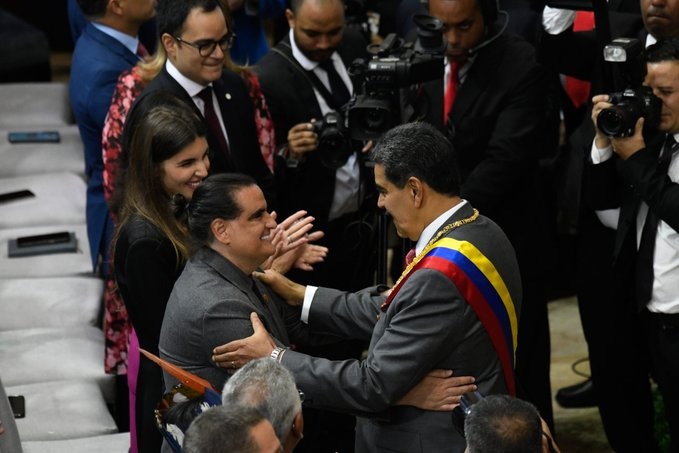 Roberto Deniz advierte que Maduro quiere “normalizar” la figura de Alex Saab