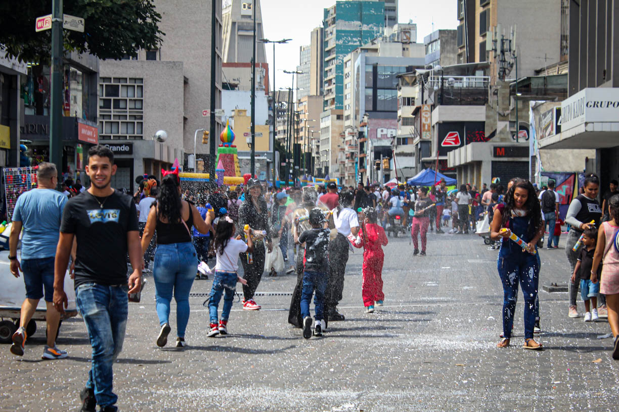 EN FOTOS: Caraqueños aprovecharon las calles para disfrutar del Carnaval 